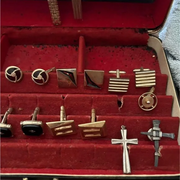 VINTAGE TIE CLIPS & CUFF LINKS - Picture 3 of 8